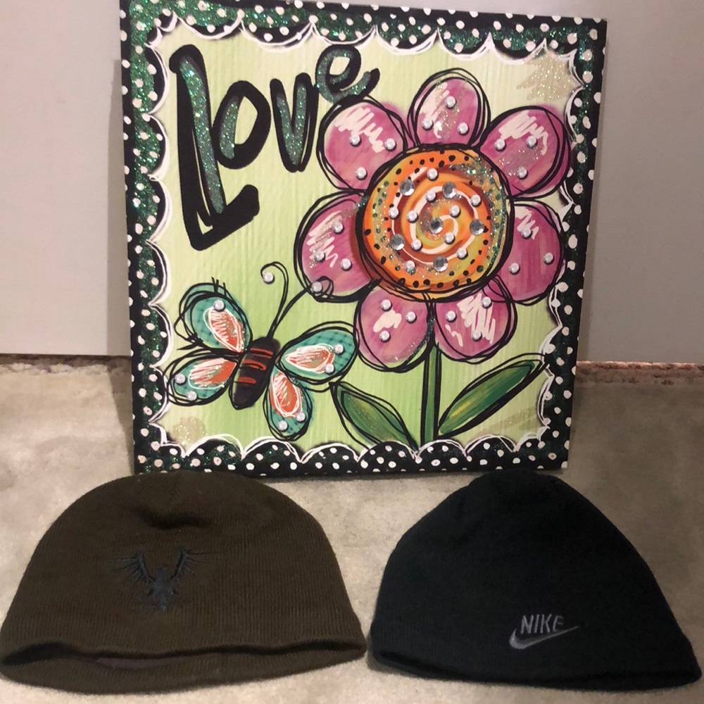 Youth “ski cap beanies”. Tag say size L and 8 to 20. They have lots of stretch